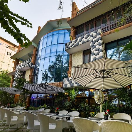 Oyo Cafe Garden Villa Patna  Eksteriør bilde